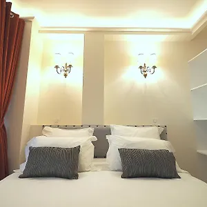 Apartment Louvre Opera Classic Chicsuites, Paris